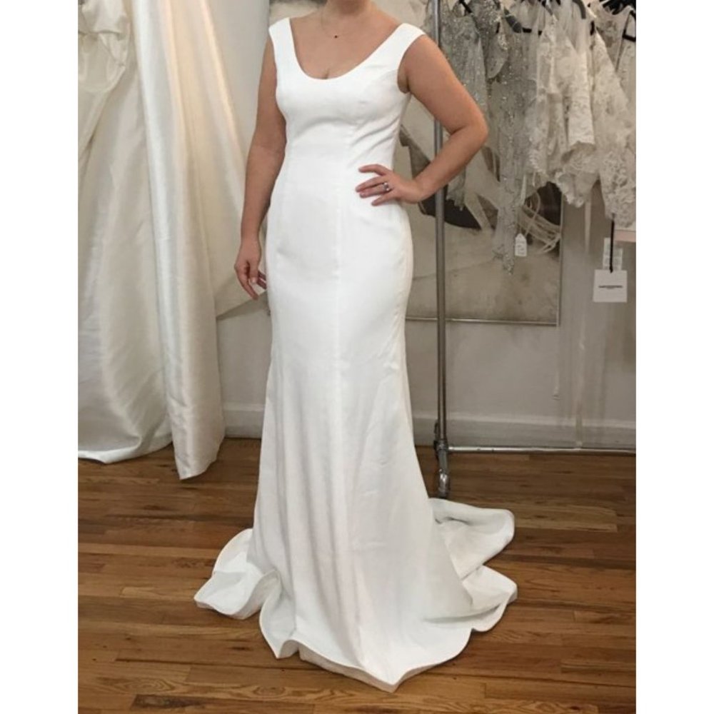 NWT/Unaltered ❤️ Robert Bullock Bride Classic Scoop Mermaid/Trumpet Bridal Gown